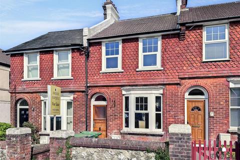 Green Street, Eastbourne BN21 2 bed terraced house for sale