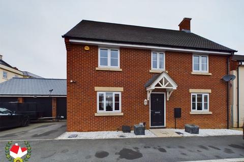 Stearman Road, Brockworth... 4 bed detached house for sale