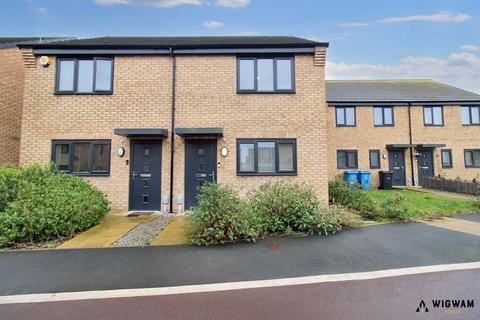 2 bedroom semi-detached house for sale