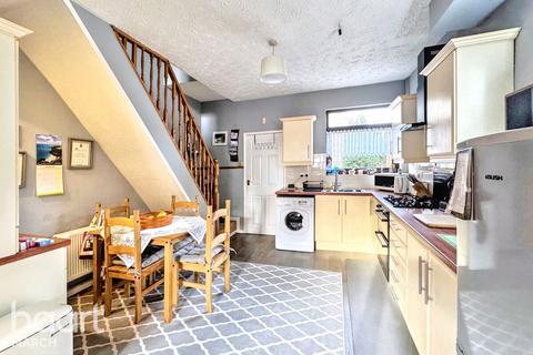 St Johns Road, March 3 bed cottage for sale