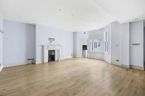 Warwick Road, London, SW5 2 bed apartment for sale