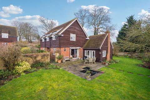 Ford Road, Buckinghamshire HP17 4 bed detached house for sale