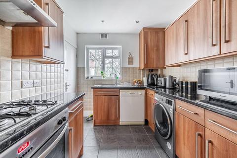 Herga Court, Harrow on the Hill... 2 bed flat for sale