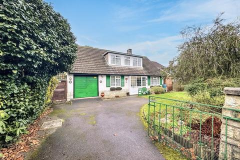 Ferndown 3 bed detached bungalow for sale