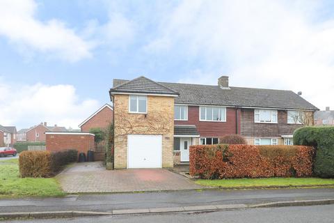 Cleveland Way, Chesterfield S40 4 bed semi