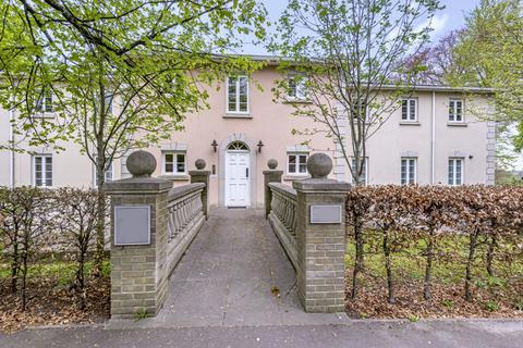Chilbolton Avenue, Winchester... 2 bed flat for sale