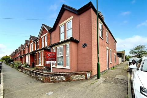 York Road, Littlehampton, West Sussex 3 bed end of terrace house for sale