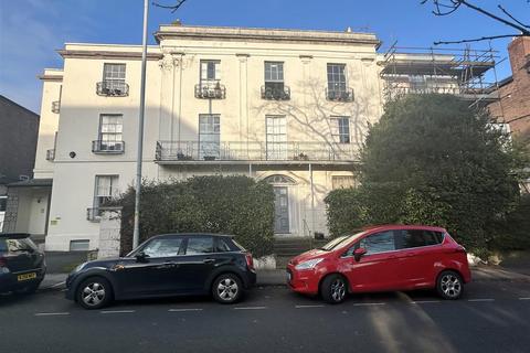 Spa Road, Gloucester 1 bed flat for sale
