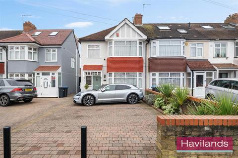 Firs Lane, London 3 bed end of terrace house for sale