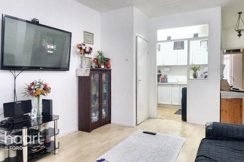 Ingleby Road, Ilford 2 bed apartment for sale