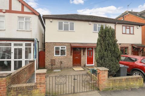 Meopham Road, Mitcham CR4 2 bed terraced house for sale