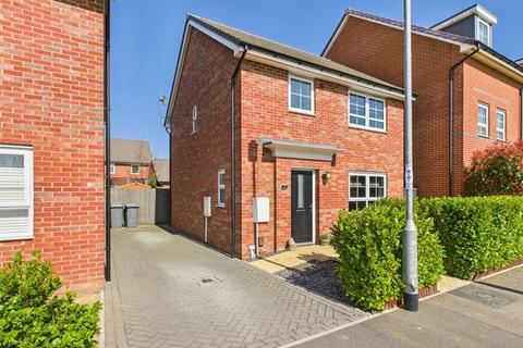 Stables Road, Felixstowe, Suffolk, IP11 3 bed detached house for sale