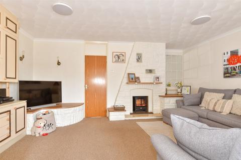 Nautilus Close, Minster