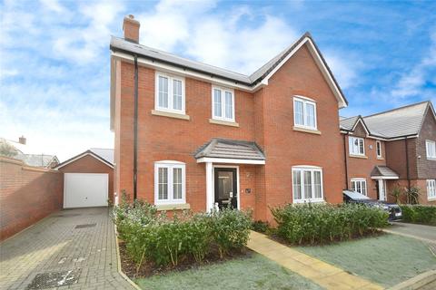 Willowvale Way, Buckingham MK18 4 bed detached house for sale