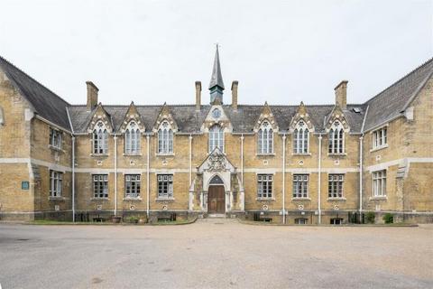 Old School Court, Drapers Road... 1 bed apartment for sale