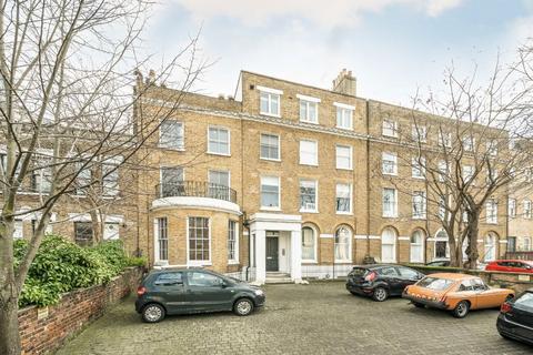 Clapham Road, London SW9 3 bed flat for sale