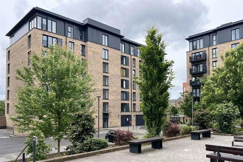 Lexington Gardens, Birmingham B15 2 bed flat for sale