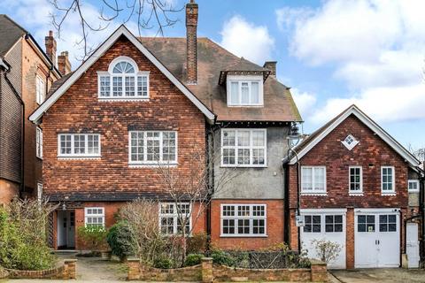 Lyndhurst Road, Hampstead 3 bed apartment for sale