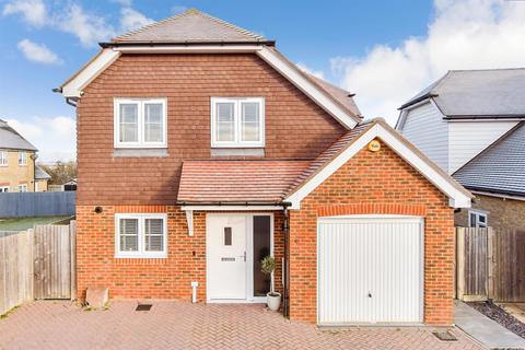 Deane Close, Sittingbourne, Kent 4 bed detached house for sale