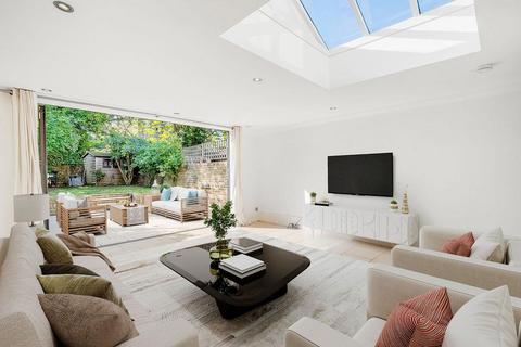 Hestercombe Avenue, London 2 bed flat for sale