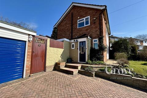 Castle Close, Cradley Heath 3 bed detached house for sale