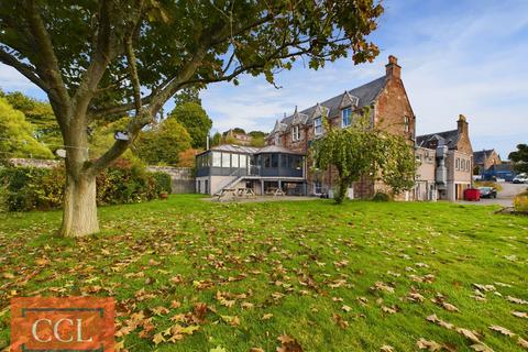 Bridge Street, AVOCH, Highland Guest house for sale