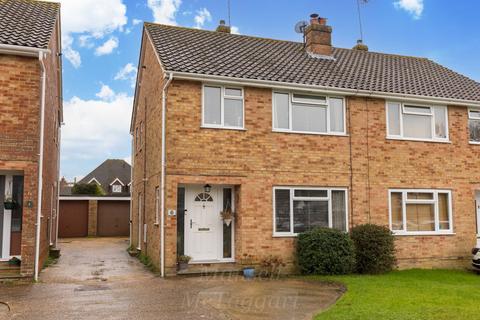 Brookside, Crawley RH10 3 bed semi