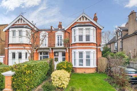 Chester Road, Northwood, Middlesex 4 bed duplex for sale