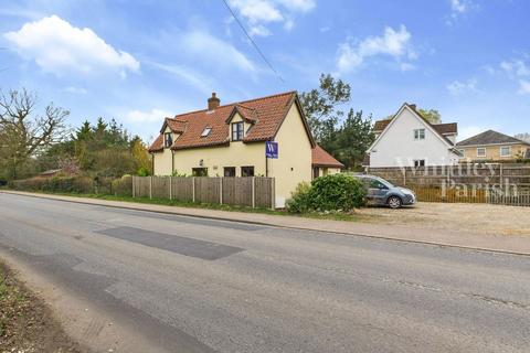 Langton Green, Eye 4 bed detached house for sale