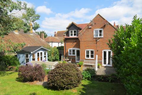 New Street, Ash 3 bed detached house for sale