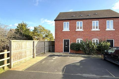 2 bedroom semi-detached house for sale