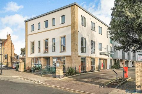 Elm Tree Court, High Street, Huntingdon 2 bed apartment for sale
