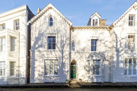 Binswood Avenue, Leamington Spa... 6 bed townhouse for sale