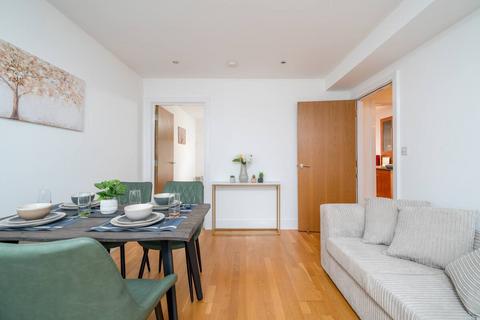 Woodlands Heights, London, SE3 3 bed apartment for sale