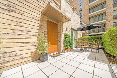 Anderson Road, London SE3 2 bed flat for sale