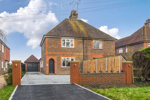 Horsham Road, Ellens Green, RH12 3 bed semi