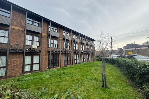 Parkland Road, London 1 bed flat for sale