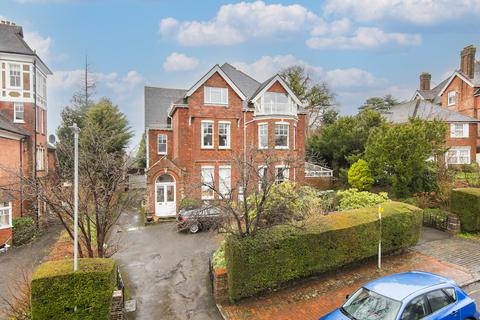 Boyne Park, Tunbridge Wells 3 bed apartment for sale