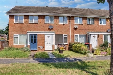 Glenwoods, Newport Pagnell 2 bed terraced house for sale