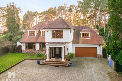 Golf Links Road, Ferndown BH22 5 bed detached house for sale
