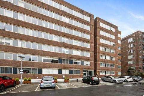 Ashdown Eaton Road, Hove, BN3 3AR 2 bed apartment for sale