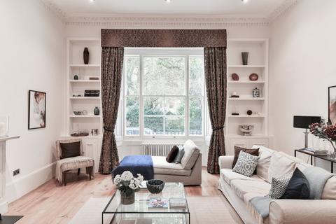 Onslow Gardens, London 2 bed flat for sale