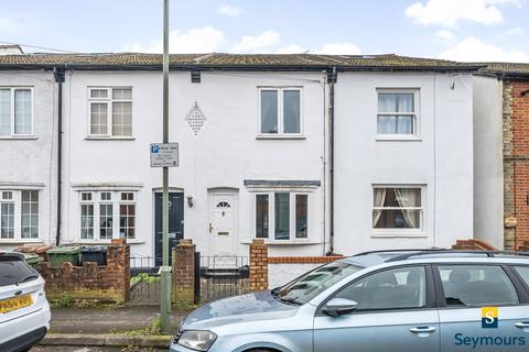 George Road, Surrey GU1 2 bed terraced house for sale