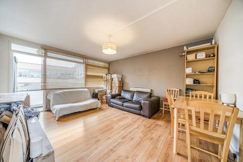 Peterborough Road, Fulham, London, SW6 1 bed flat for sale