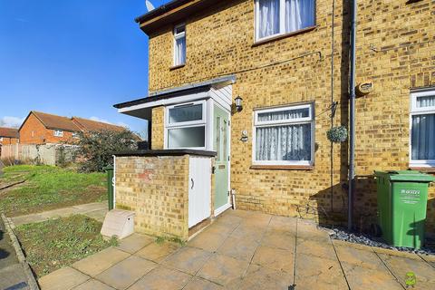 Parish Gate Drive, Sidcup, Kent, DA15 1 bed ground floor maisonette for sale