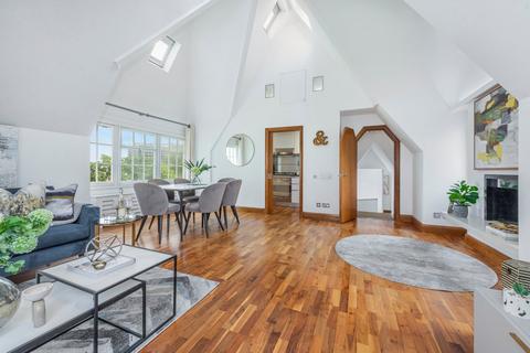 Hampstead Hill Gardens, Hampstead... 3 bed flat for sale