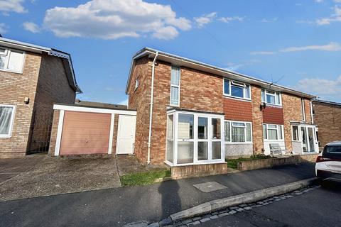 Tamworth Road, Portsmouth, PO3 3 bed semi