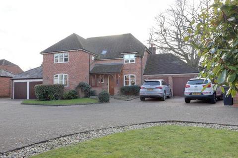 Dunwich Farm, Stevenage SG1 4 bed detached house for sale