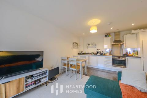 Charrington Place, St. Albans, AL1 3GW 2 bed apartment for sale