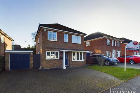 Wykeham Drive, Basingstoke RG23 4 bed detached house for sale